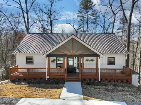 617 Zenith Trl, Ellijay, GA 30540