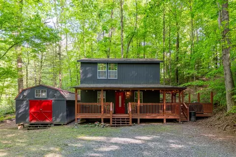 257 Pen Dr, Ellijay, GA 30540