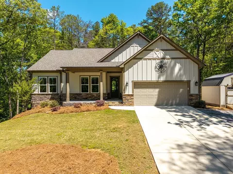 483 Linger Longer Dr, Ellijay, GA 30540