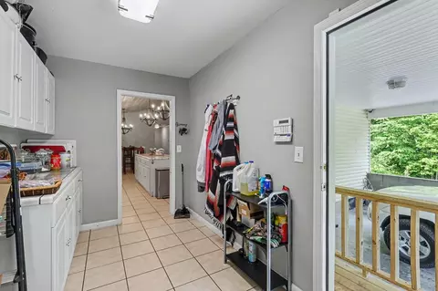 Entry Way - 522 Fred Amos Rd, Murphy, NC 28906 photo 1 of 2
