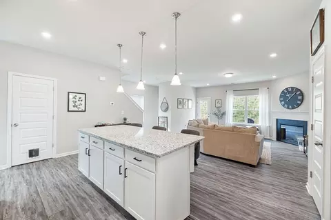 Kitchen - 117 Pinnacle Way, Jasper, GA 30143 photo 4 of 5