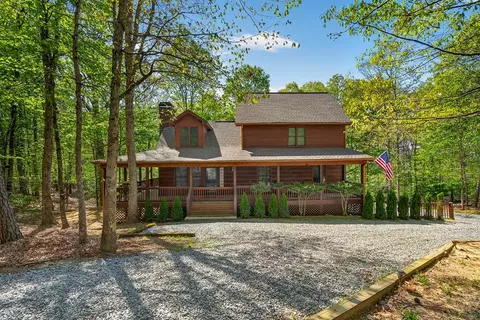 160 Acadia Dr, Ellijay, GA 30540