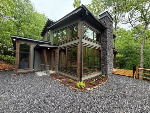 538 Hiawatha Trl, Blue Ridge, GA 30513