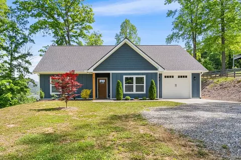 91 Dewey Ridge Ln, Hayesville, NC 28904