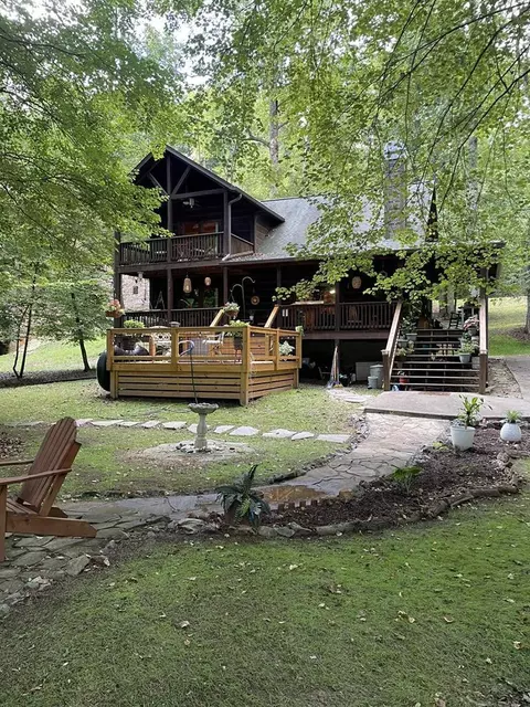 658 Navaho Way, Ellijay, GA 30540