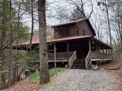 235 Hardslate Rd, Blue Ridge, GA 30513