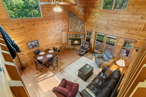 Living - 547 Echo Rd, Morganton, GA 30560 photo 4 of 5