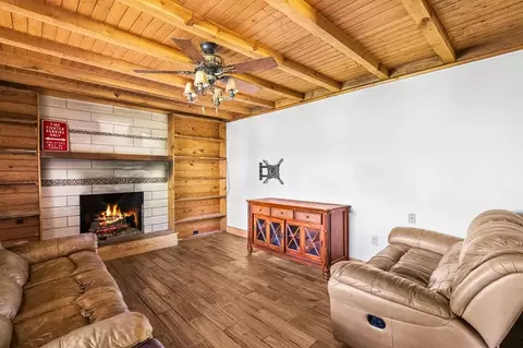 Living - 11985 Hwy 294, Murphy, MD 20906 photo 2 of 3