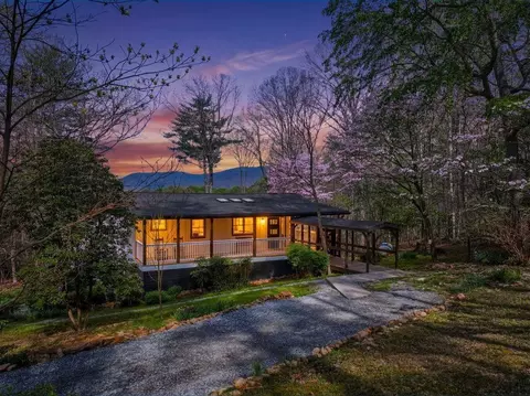 361 Rising Star Rd, Ellijay, GA 30536