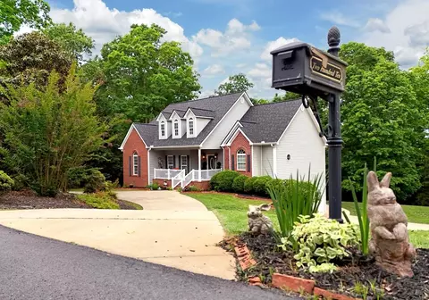 210 Longview Dr W, Blairsville, GA 30512