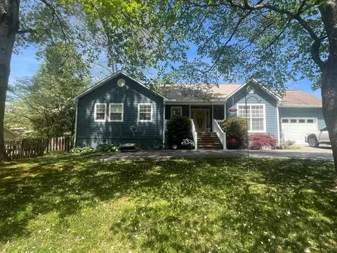450 Longview Dr, Hiawassee, GA 30546