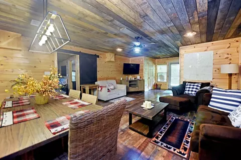 Dining - 13111 Big Creek Rd, Cherry Log, GA 30522 photo 4 of 4