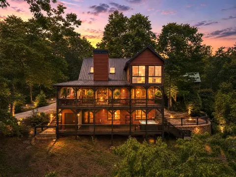 495 Trails End Rdg, Ellijay, GA 30540