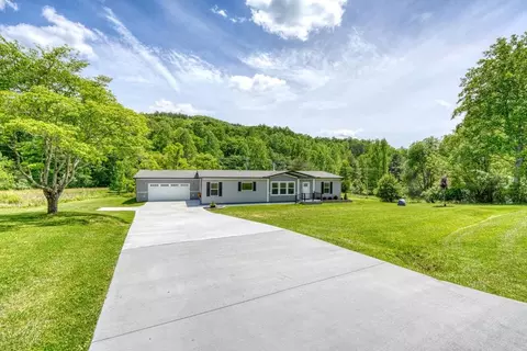 2514 Skeenah Gap Rd, Suches, GA 30572