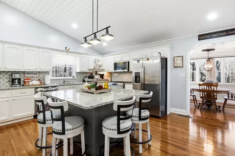 Kitchen - 149 Hidden Creek Rd, Jasper, GA 30143 photo 4 of 4