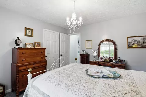 Bedroom - 149 Hidden Creek Rd, Jasper, GA 30143 photo 2 of 7