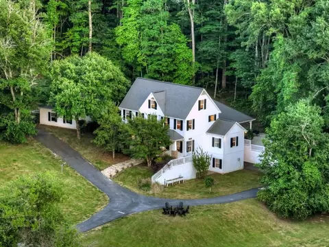 247 Craigtown Rd, Ellijay, GA 30540