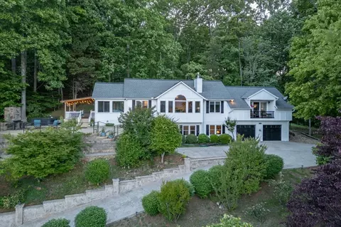 1925 Lakeview Summit Dr, Young Harris, GA 30582