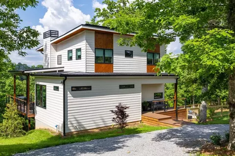 210 Brannon Rdg, Young Harris, GA 30582