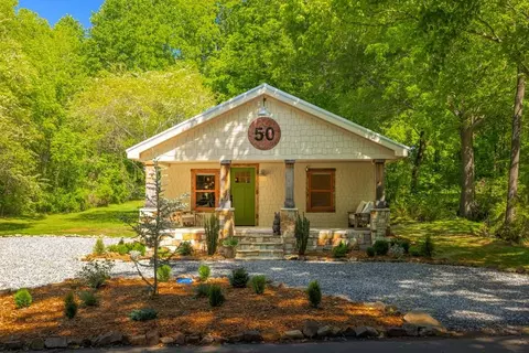 50 River St, Blue Ridge, GA 30513