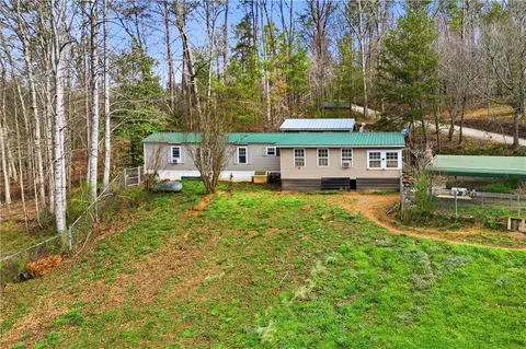 1344 Brookhaven Ln, Blue Ridge, GA 30513