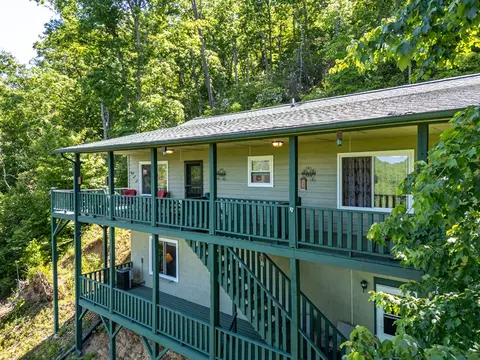 Exterior - 81 Trinity Dr, Murphy, NC 28906 photo 11 of 13