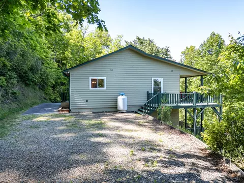 Exterior - 81 Trinity Dr, Murphy, NC 28906 photo 7 of 13