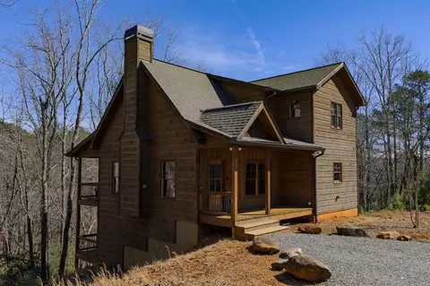 3171 Newport Dr, Ellijay, GA 30540