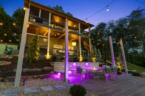 100 Blueberry Rd, Blue Ridge, GA 30513
