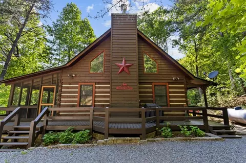 62 Walkabout Creek Rd, Morganton, GA 30560