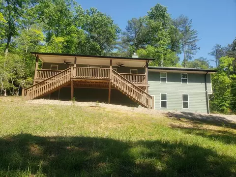 151 Skid Strip Ln, Hayesville, NC 28904
