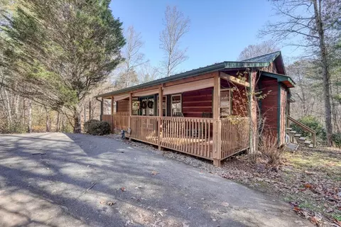 518 Rizzitello Ln, Blairsville, GA 30512