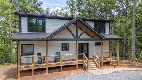 32 Hilton Dr, Ellijay, GA 30540