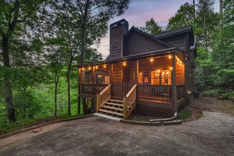 550 Hillsdale Dr, Ellijay, GA 30540