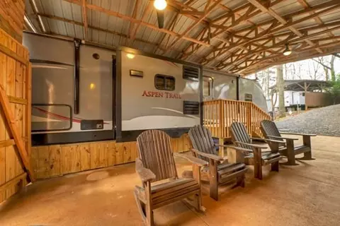 44 11th St, Ellijay, GA 30540