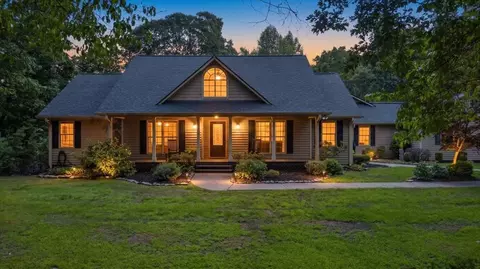 96 Oak Ridge Ln, Ellijay, GA 30536