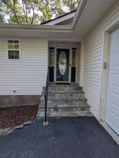 283 Deaver Cove Rd, Blairsville, GA 30512