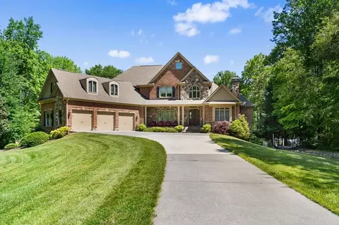 234 Shores Dr, Hayesville, NC 28904