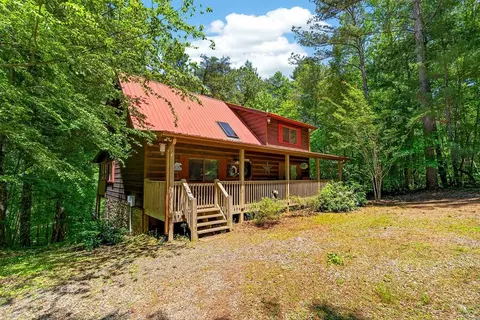 239 Reindeer Ln, Talking Rock, GA 30175