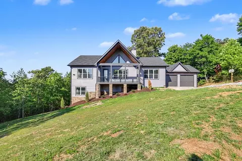 383 Rustic Barn Trl, Morganton, GA 30560