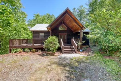 855 Smokey Hollow Dr, Murphy, NC 28906
