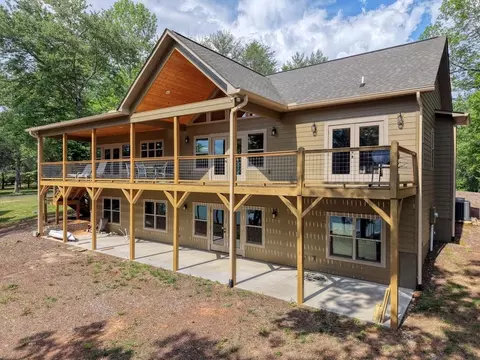 38 Edgewater Ln, Blairsville, GA 30512