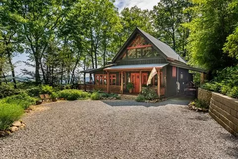 772 Double Knob Rd, Ellijay, GA 30540