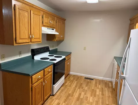 Kitchen - 134 Acorn Ln, Warne, NC 28909 photo 2 of 4