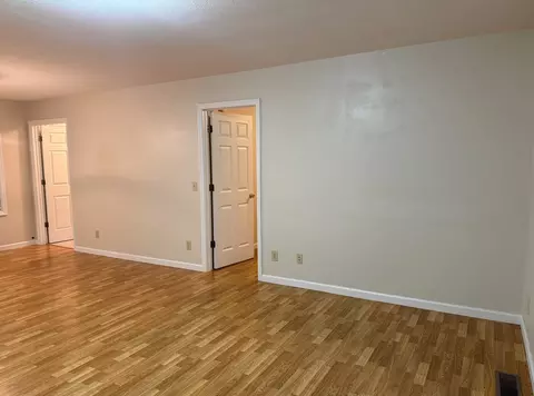 Living - 134 Acorn Ln, Warne, NC 28909 photo 2 of 4