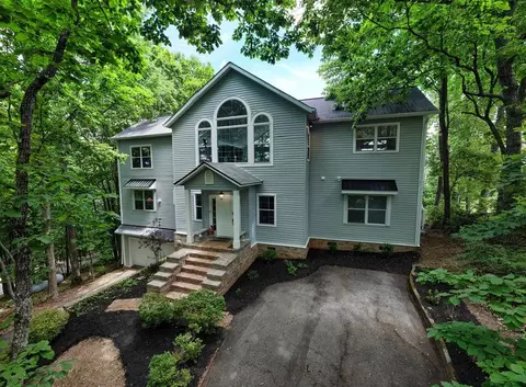 860 Ramey Mountain Rd, Hiawassee, GA 30546