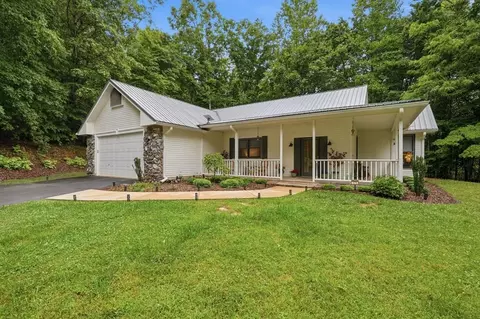 175 Crane Creek Rd, Young Harris, GA 30582