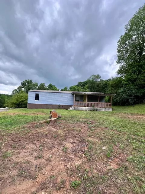 2018 Mineral Bluff Hwy, Mineral Bluff, GA 30559