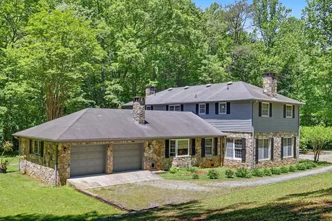 1127 Burch Branch Rd, Hiawassee, GA 30546