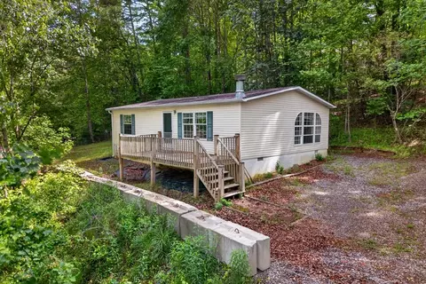282 W Cherry, Hayesville, NC 28904